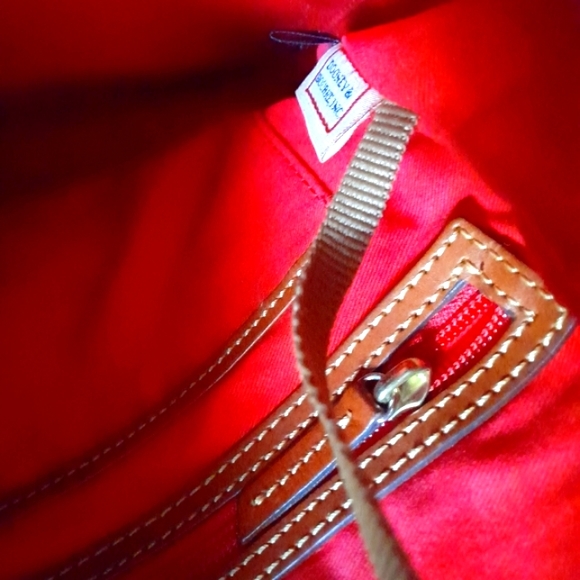 Clearance❤️Dooney & Bourke Backpack 💯 authentic - Picture 7 of 7